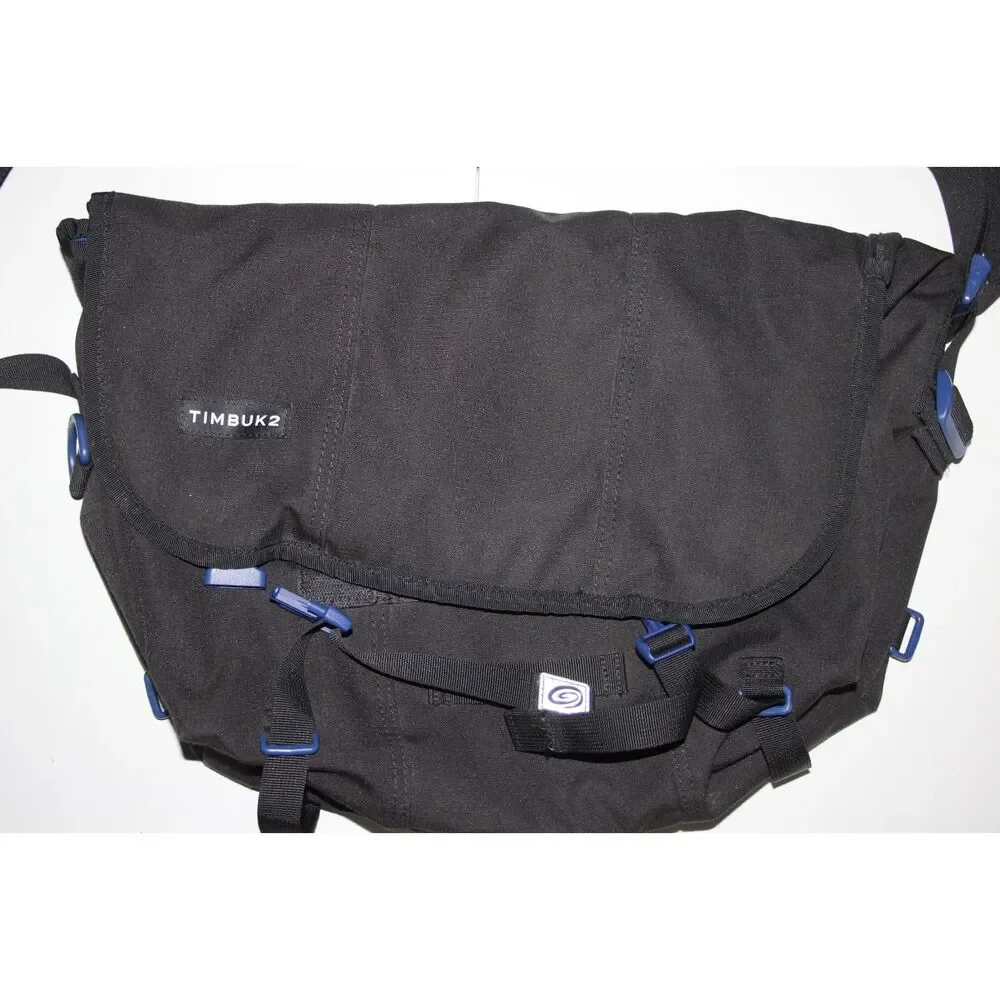 Timbuk2 Black Messenger Bag Blue Lining Adjustable Crossbody Strap